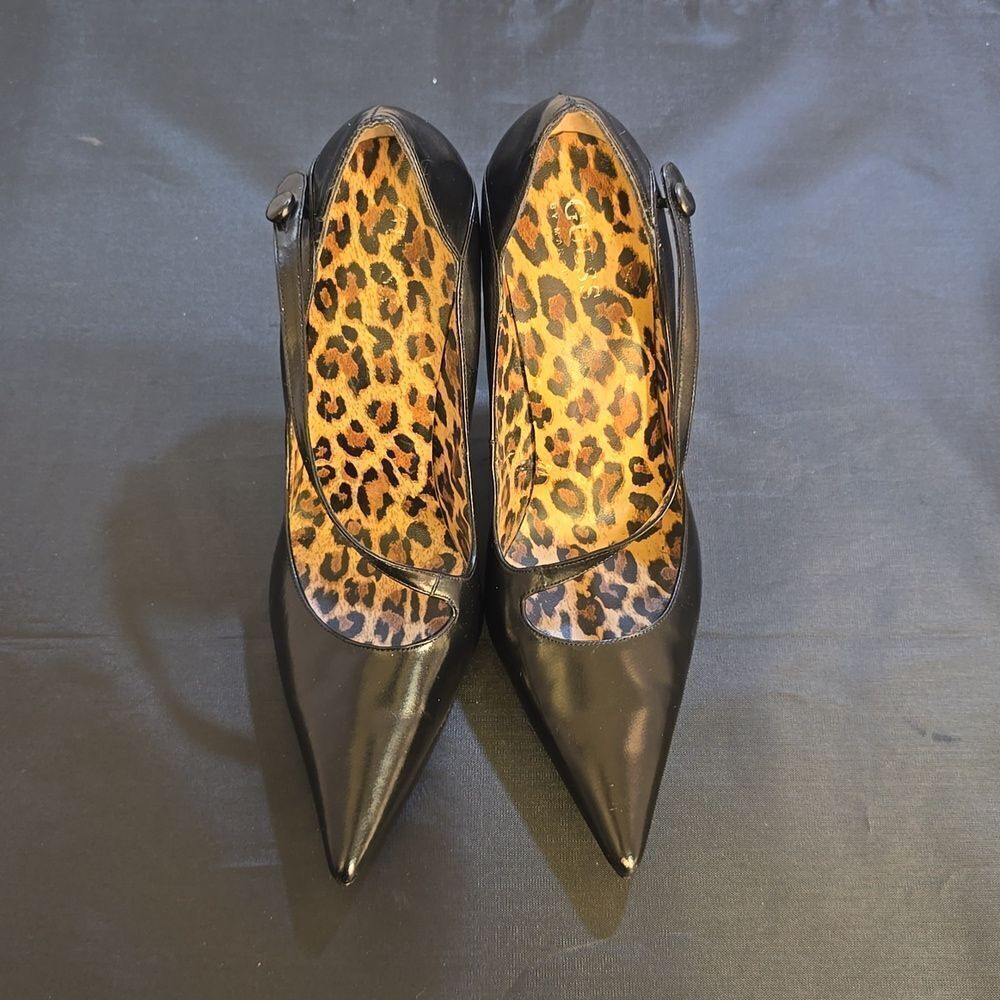 GUESS HIGH HEEL POINTED-TOES SLIP-ON WOMEN"S STILETTOS PUMP
